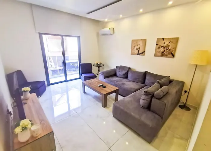 アパート The White Pearl ラルナカ